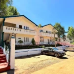 Seamless booking experience and luxury comfort at the best stays in Ooty.